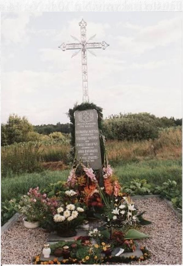 Paminklas Žiūrių ežero pakrantėje žuvusiems Laisvės kovotojams